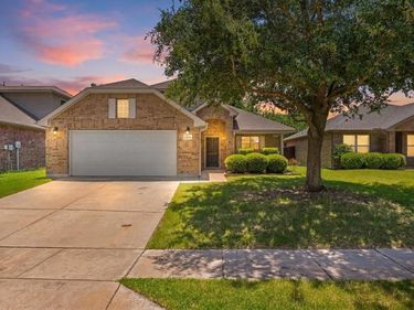 4604 Fern Valley Drive, Fort Worth, TX 76244