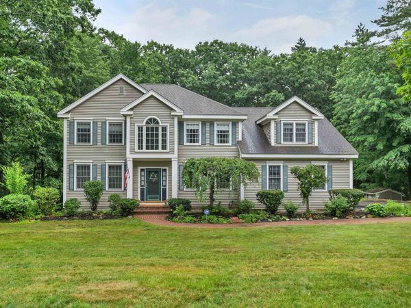 55 Dunlap Drive, Bedford, NH 03110