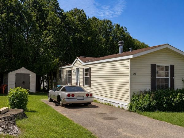 19 Sixth Street, Colchester, VT 05446