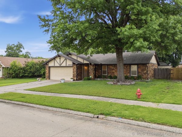 4800 W Uniontown Street , Broken Arrow, OK 74012