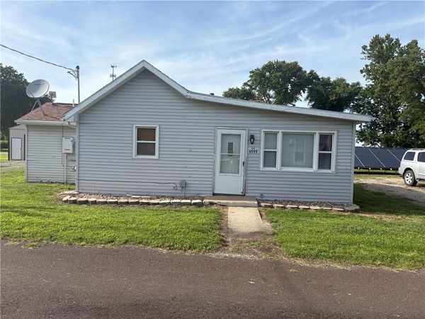 6555 SW George Street, St Joseph, MO 64504