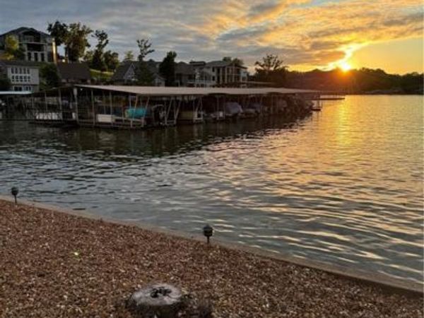 5499 Three Seasons Road, Unit F6, Osage Beach, MO 65065