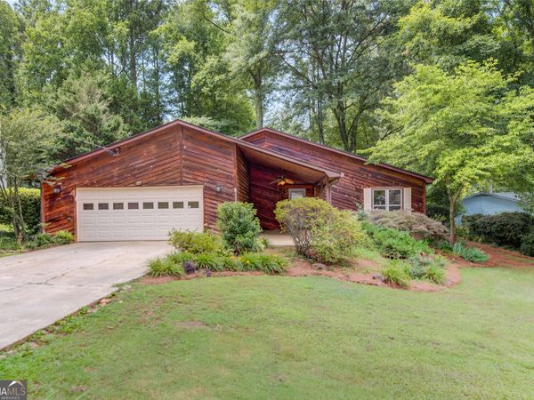 498 Candlewick Lane, Lilburn, GA 30047