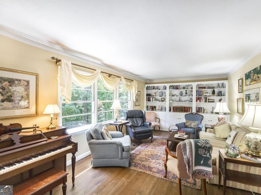 Property Image 11