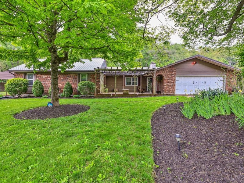 7975 Hinkle Road, Middletown, OH 45042 Photo 1