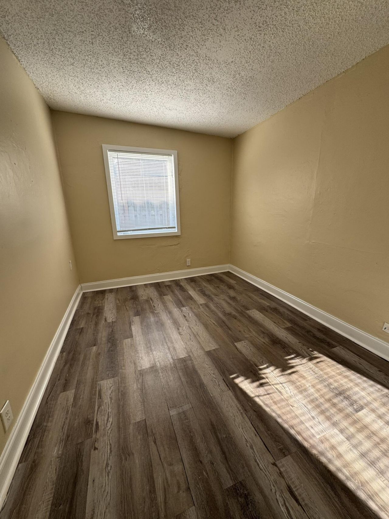 2881 NW 11th Place, Fort Lauderdale, FL 33311 Photo