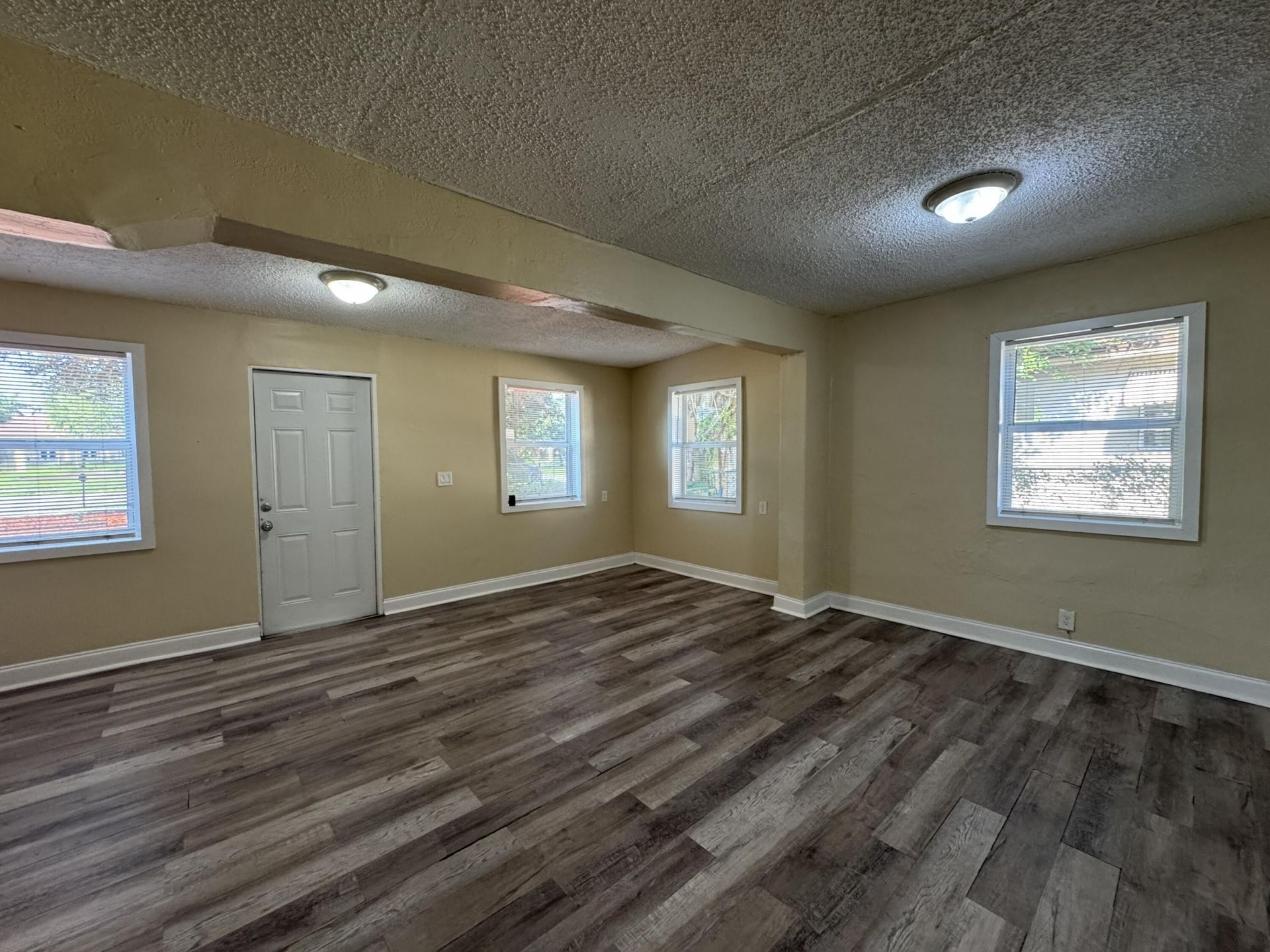 2881 NW 11th Place, Fort Lauderdale, FL 33311 Photo