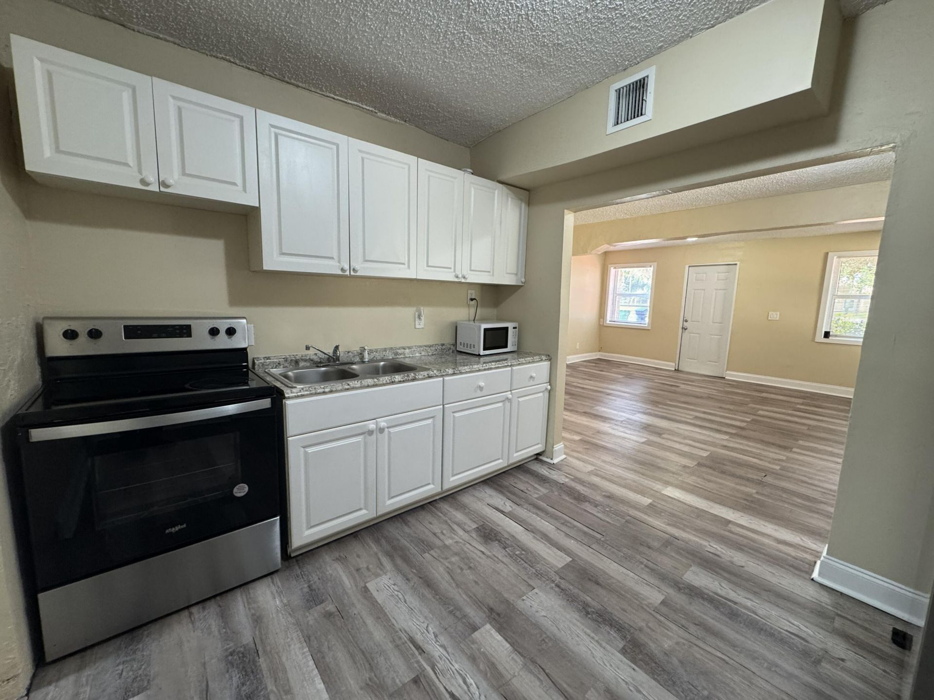 2881 NW 11th Place, Fort Lauderdale, FL 33311 Photo