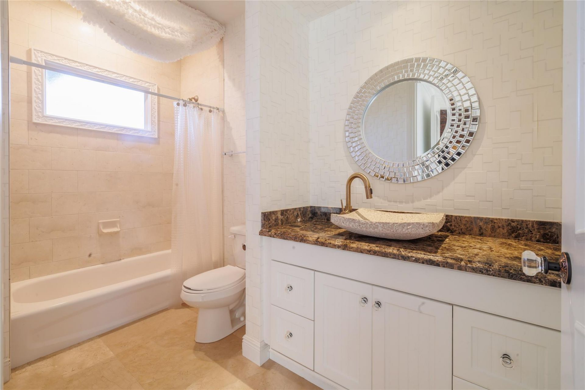 5660 Lago Del Sol Drive, Lake Worth, FL 33449 Photo