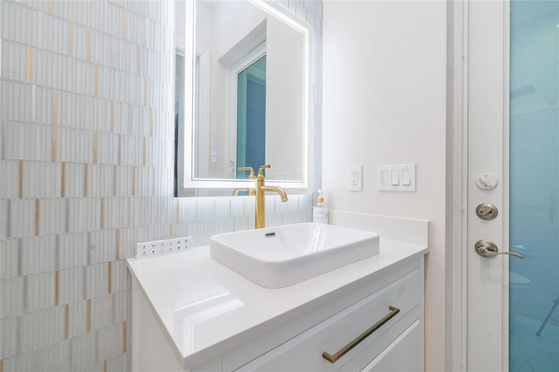 5660 Lago Del Sol Drive, Lake Worth, FL 33449 Photo