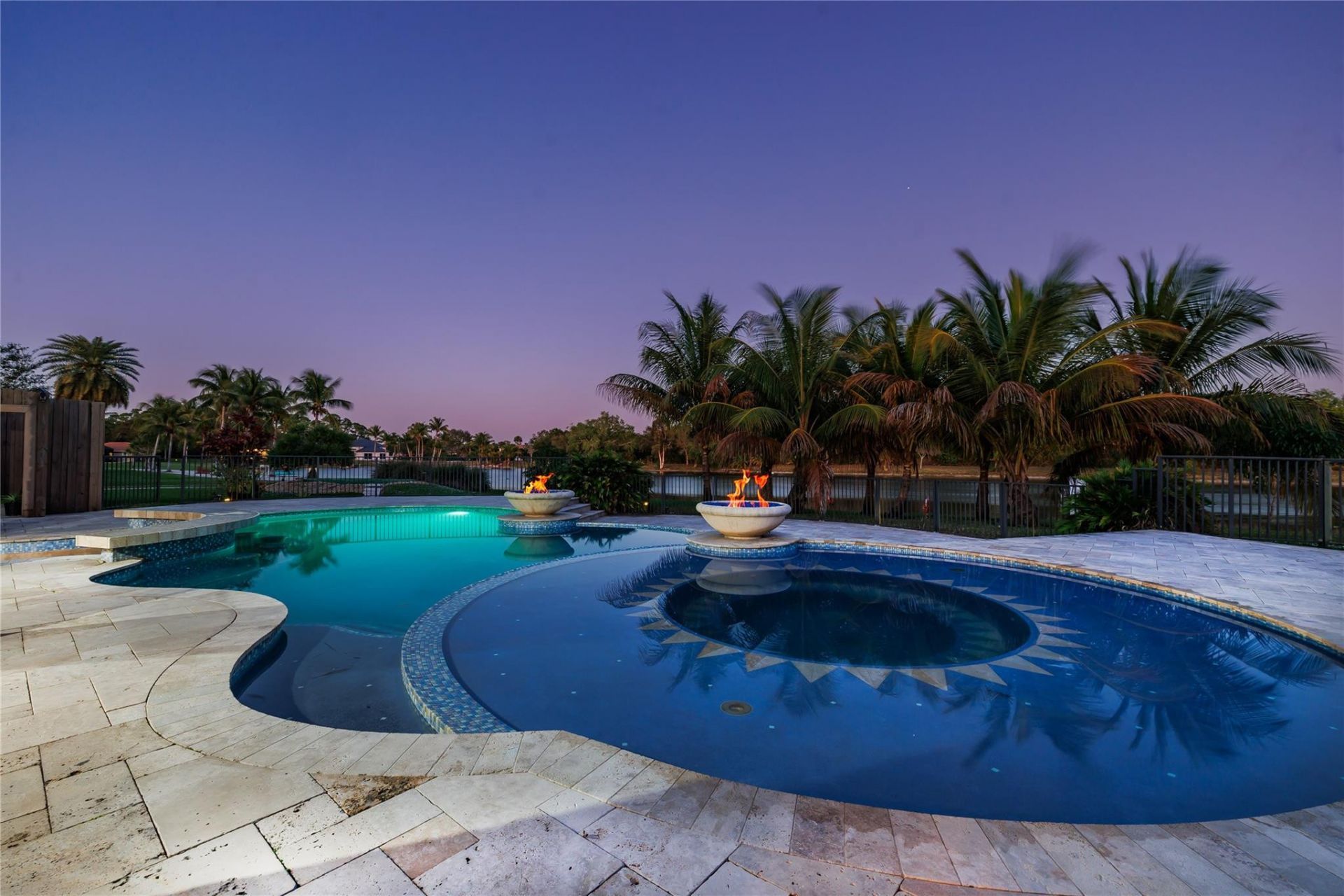 5660 Lago Del Sol Drive, Lake Worth, FL 33449 Photo