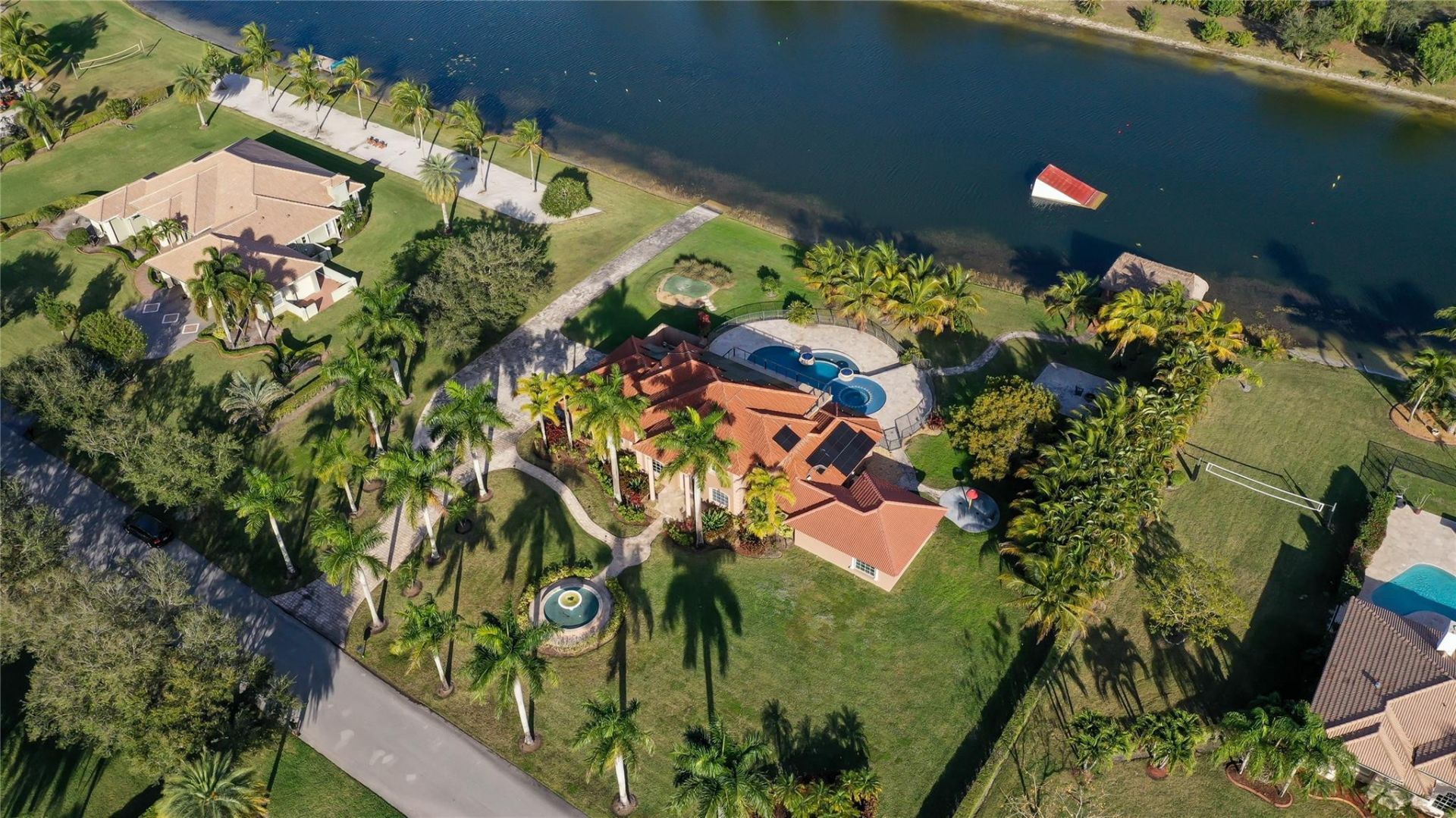5660 Lago Del Sol Drive, Lake Worth, FL 33449 Photo