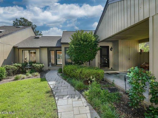 6 Lake Pinehurst Villas Road, Pinehurst, NC 28374
