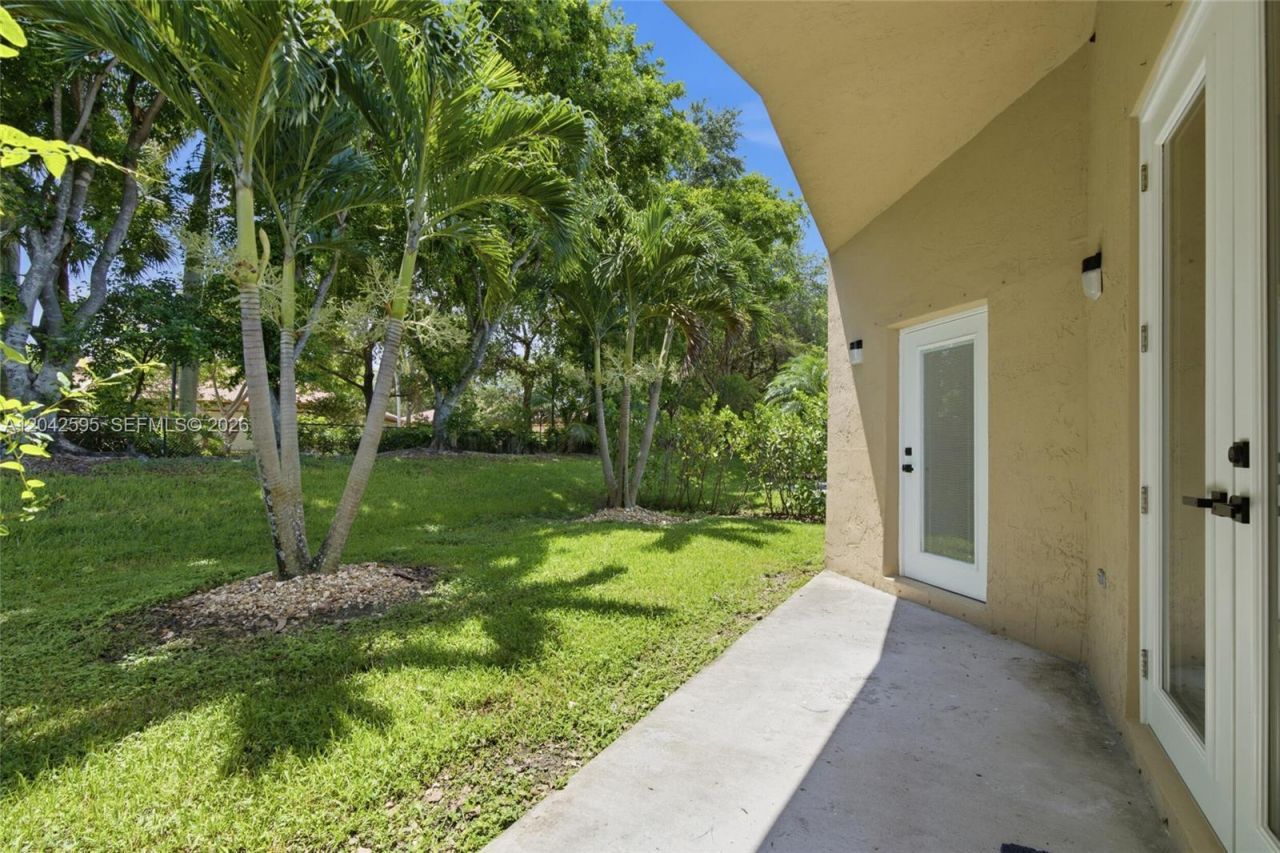 4114 Sapphire St , Weston, FL 33331 Photo