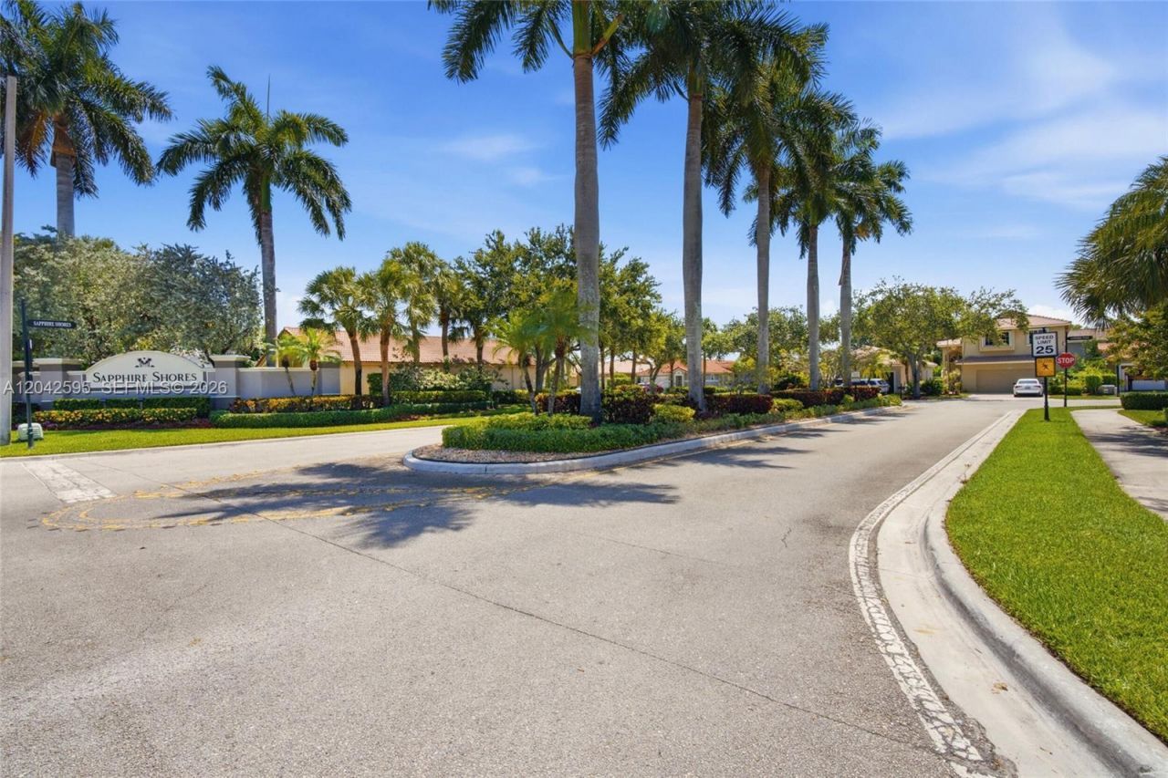 4114 Sapphire St , Weston, FL 33331 Photo