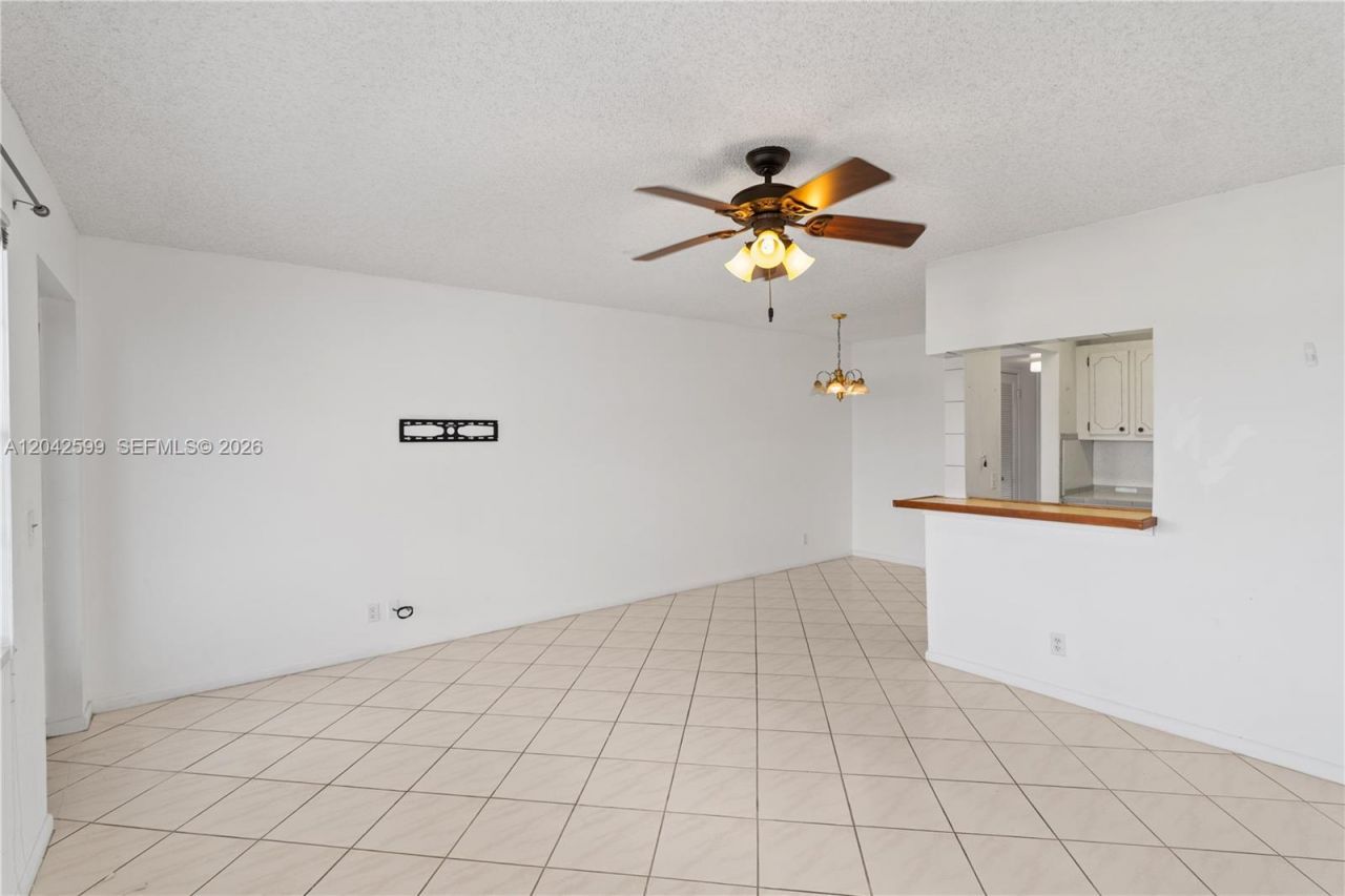 237 Camden J , Unit 237, West Palm Beach, FL 33417 Photo