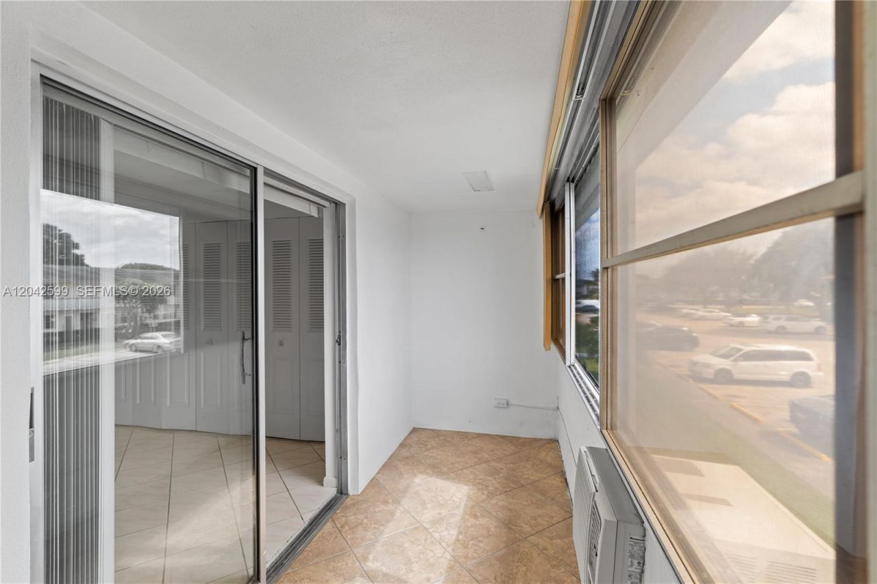 237 Camden J , Unit 237, West Palm Beach, FL 33417 Photo
