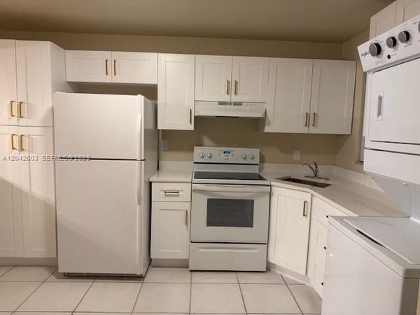 3760 NW 115th Way , Unit 10-2, Coral Springs, FL 33065