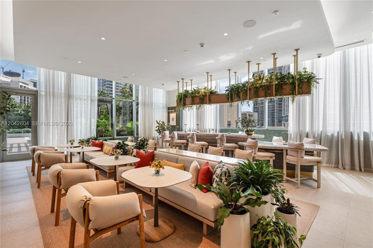 77 SE 5th St, Unit 3001, Miami, FL 33131 Photo