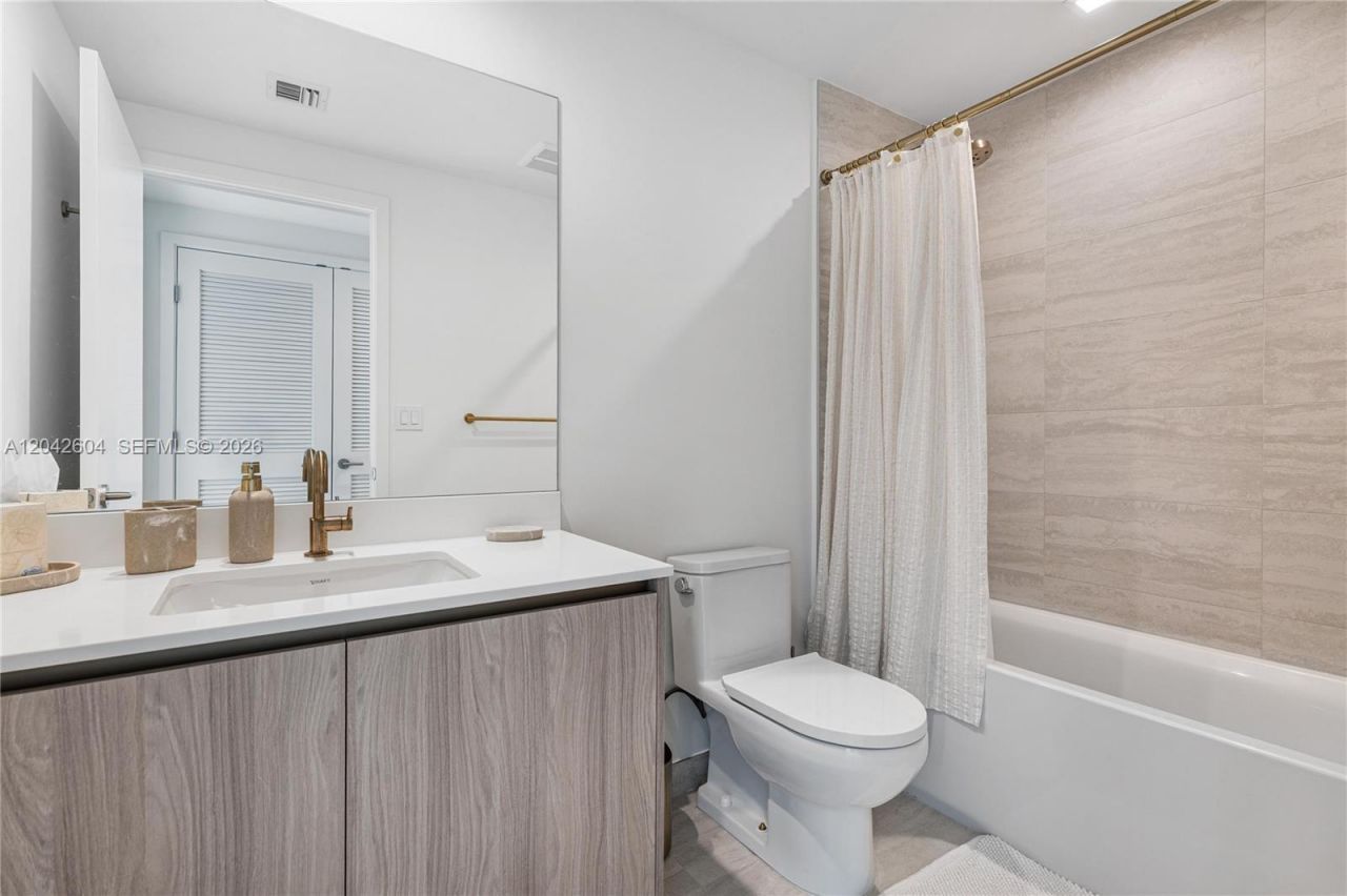 77 SE 5th St, Unit 3001, Miami, FL 33131 Photo