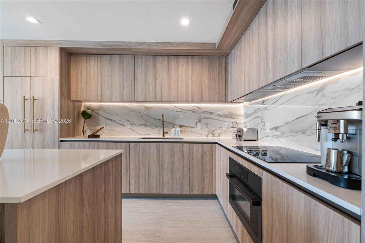 77 SE 5th St, Unit 3001, Miami, FL 33131 Photo