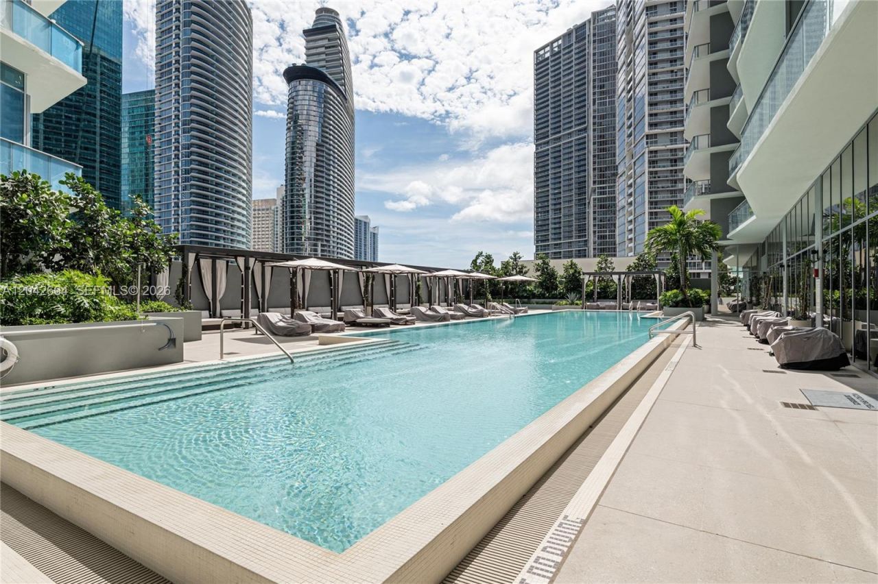 77 SE 5th St, Unit 3001, Miami, FL 33131 Photo
