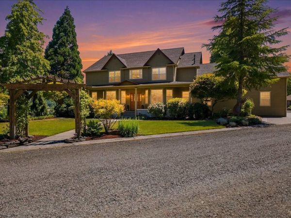 106 Green Valley Road, Oakland, OR 97462