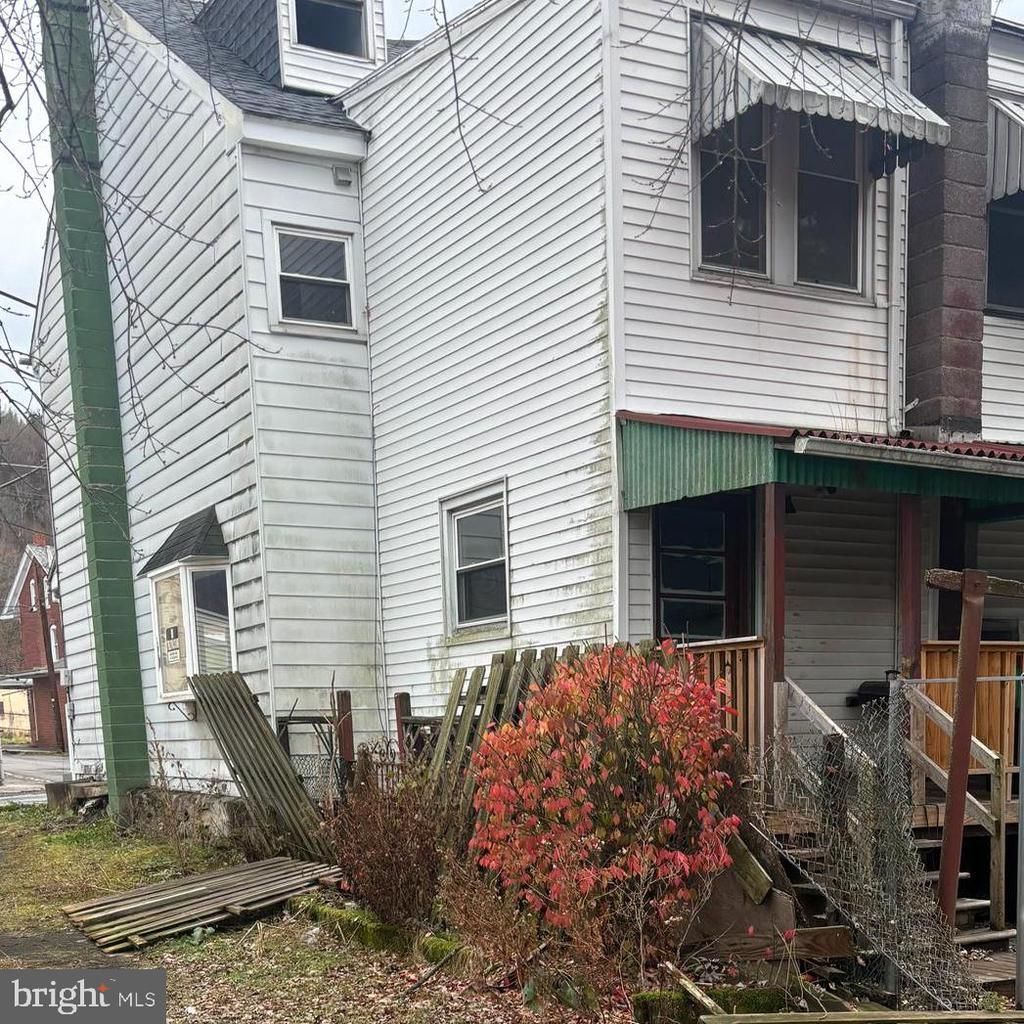 454 S PEARL STREET , SHAMOKIN, PA 17872