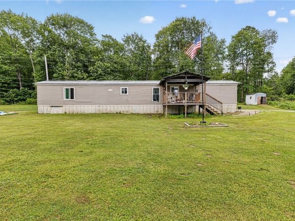 1902 Jackson Center Polk Rd, Stoneboro, PA 16153
