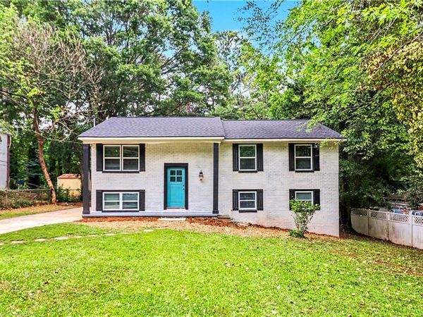 8154 Tudor Drive , Jonesboro, GA 30238