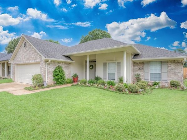 220 Harders Crossing Boulevard, Shreveport, LA 71106