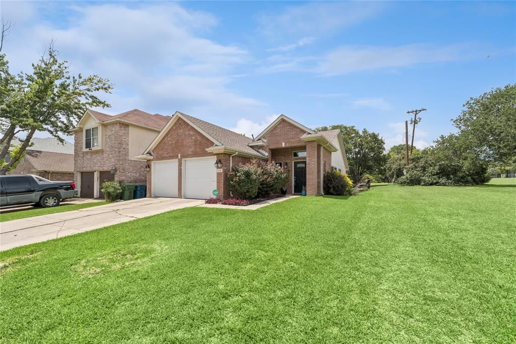 1701 Prescott Drive, Flower Mound, TX 75028 Main Photo