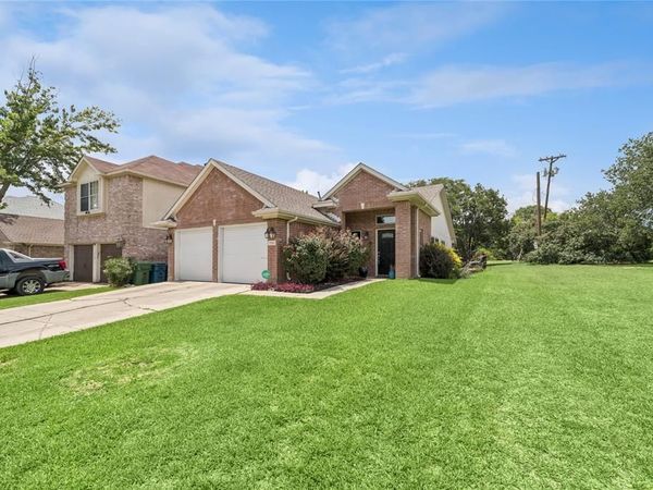 1701 Prescott Drive, Flower Mound, TX 75028