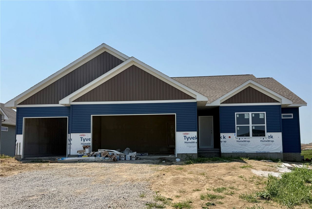 1095 Berkshire Lane , North Liberty, IA 52317 Main Photo