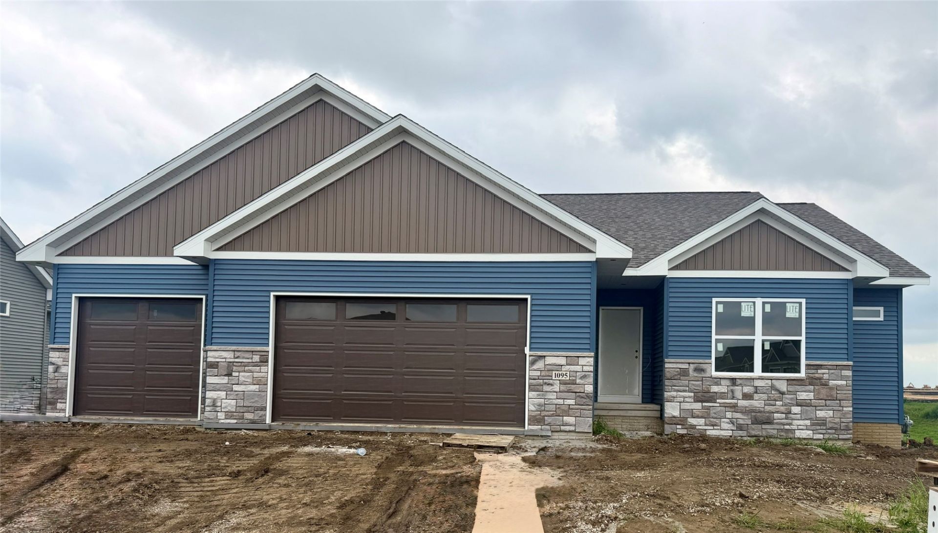 1095 Berkshire Lane , North Liberty, IA 52317 Main Photo