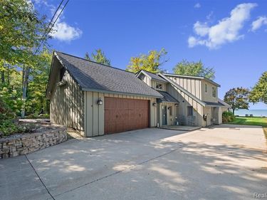 5892 Port Austin Road, Caseville, MI 48725
