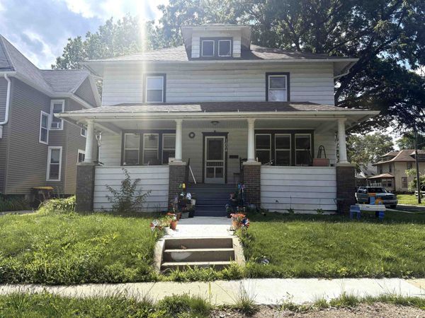 1604 S Carroll Avenue, FREEPORT, IL 61032