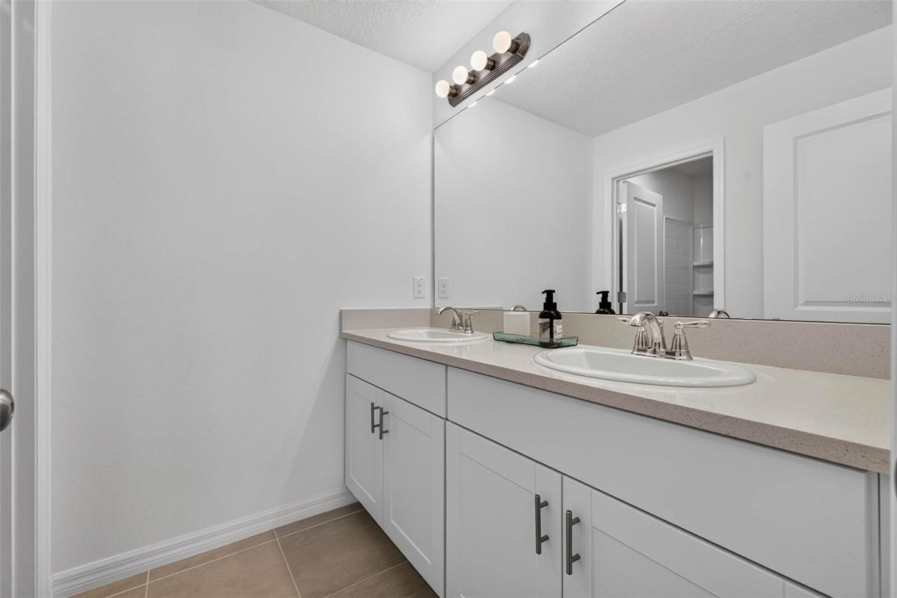 5951 Maidenstone Way, Palmetto, FL 34221 Photo