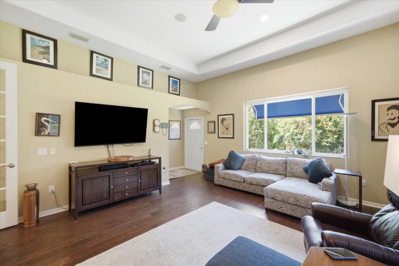 418 Pine Bluff Drive, Lutz, FL 33549 Photo