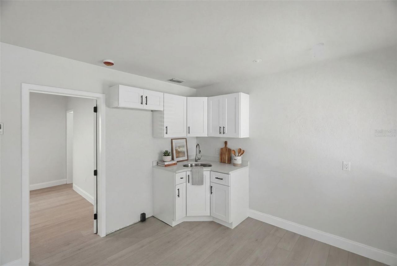 3101 Beach Boulevard S, Unit 1-5, Gulfport, FL 33707 Photo