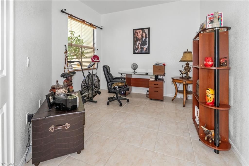 1405 Mariposa Cir, Unit 102, Naples, FL 34105 Photo