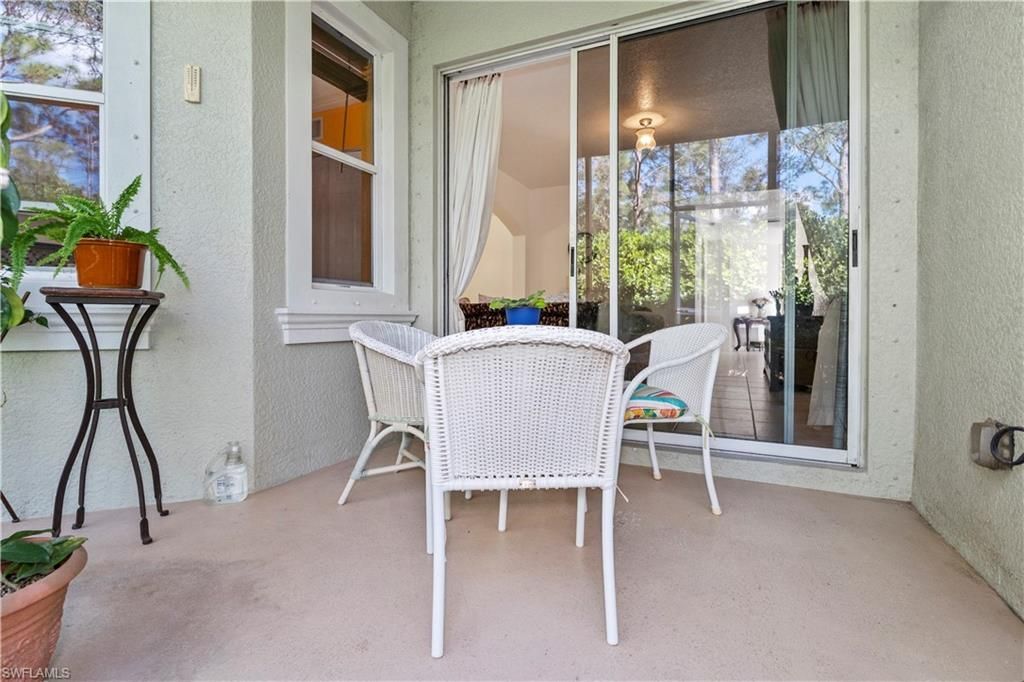 1405 Mariposa Cir, Unit 102, Naples, FL 34105 Photo