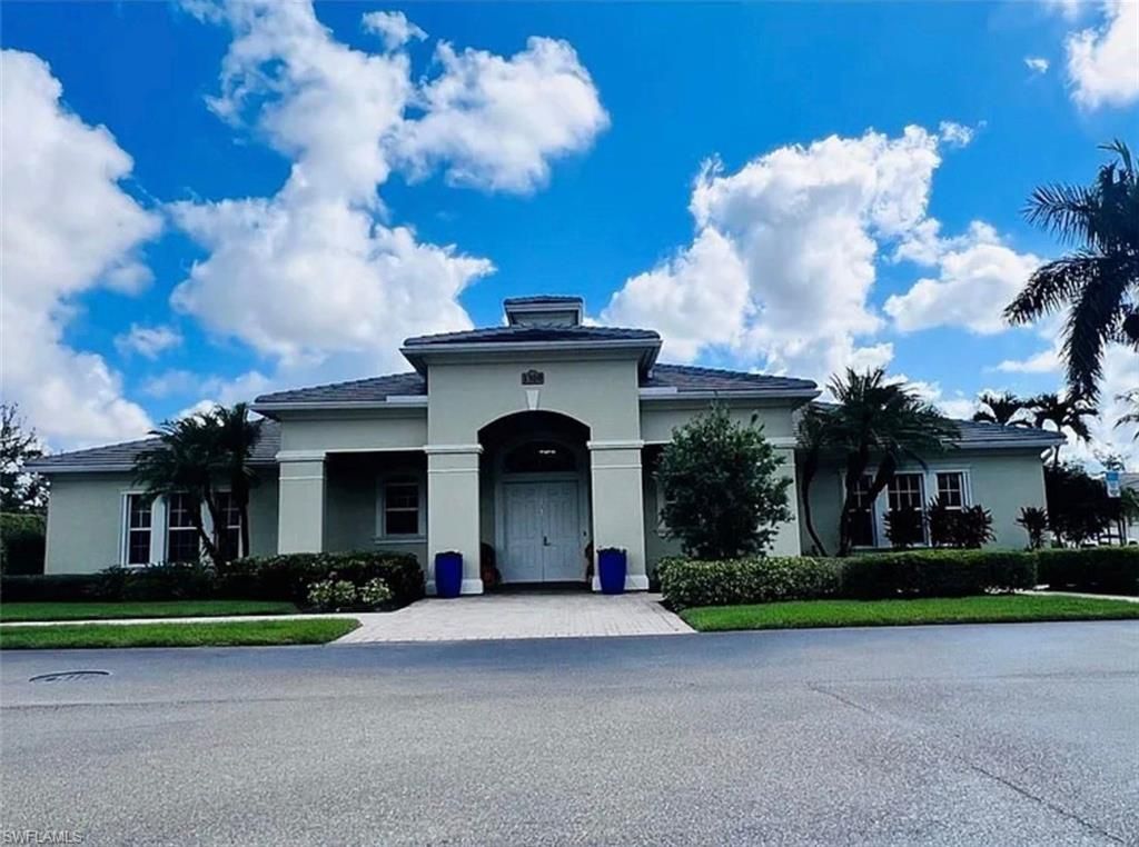1405 Mariposa Cir, Unit 102, Naples, FL 34105 Photo