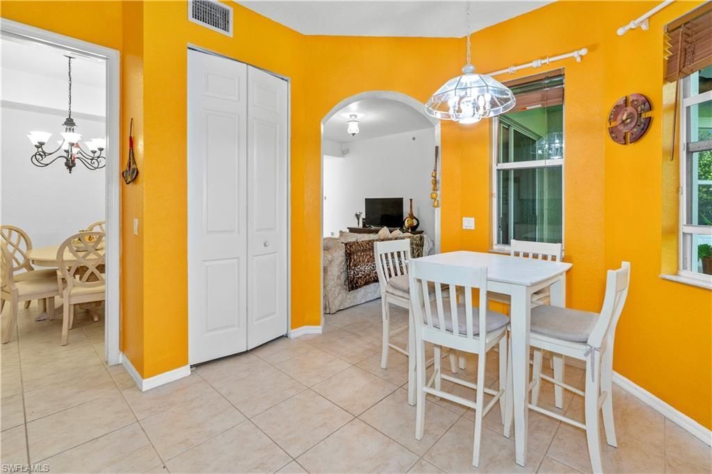 1405 Mariposa Cir, Unit 102, Naples, FL 34105 Photo
