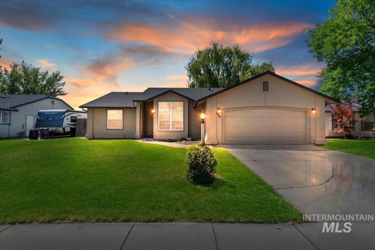655 W Waterbury Dr, Meridian, ID 83646 Main Photo