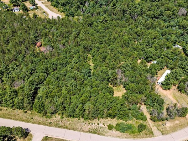 950 W Trout Valley Road, Hancock, WI 54943