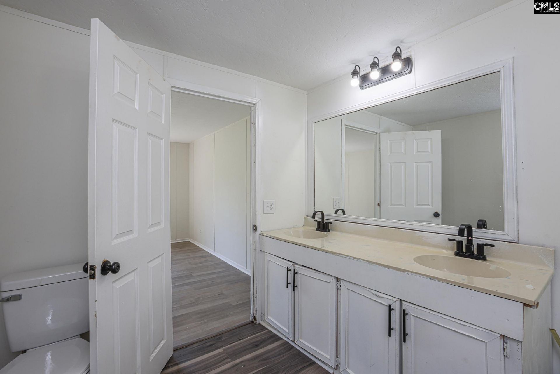 164 Joy Road Photo 10
