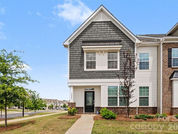 13905 Castle Nook Drive, Charlotte, NC 28273