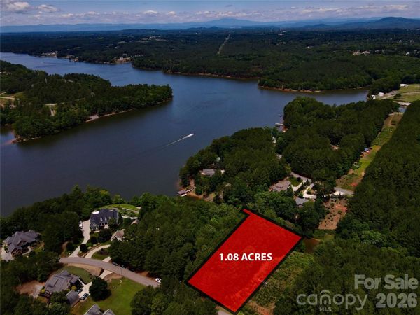 118 Edgewater Court , Granite Falls, NC 28630