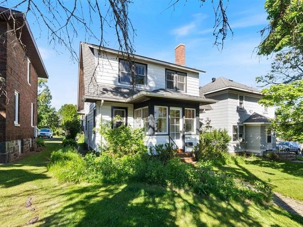 928 N 19th Avenue E, Duluth, MN 55812